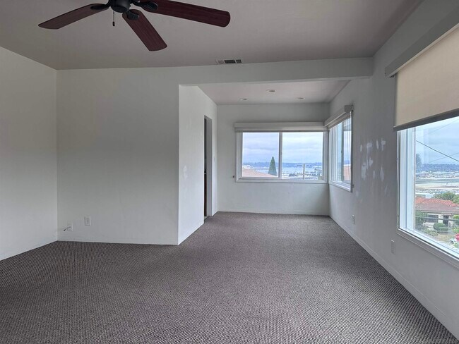 Foto del edificio - 1121 W Redwood St
