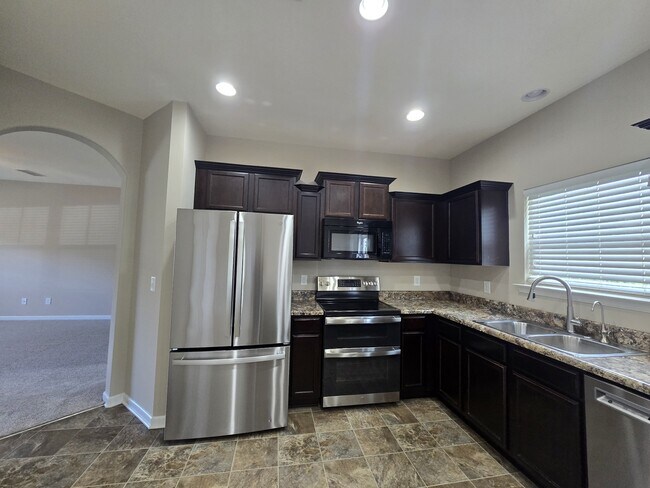 Building Photo - 8007 Tiger Ct
