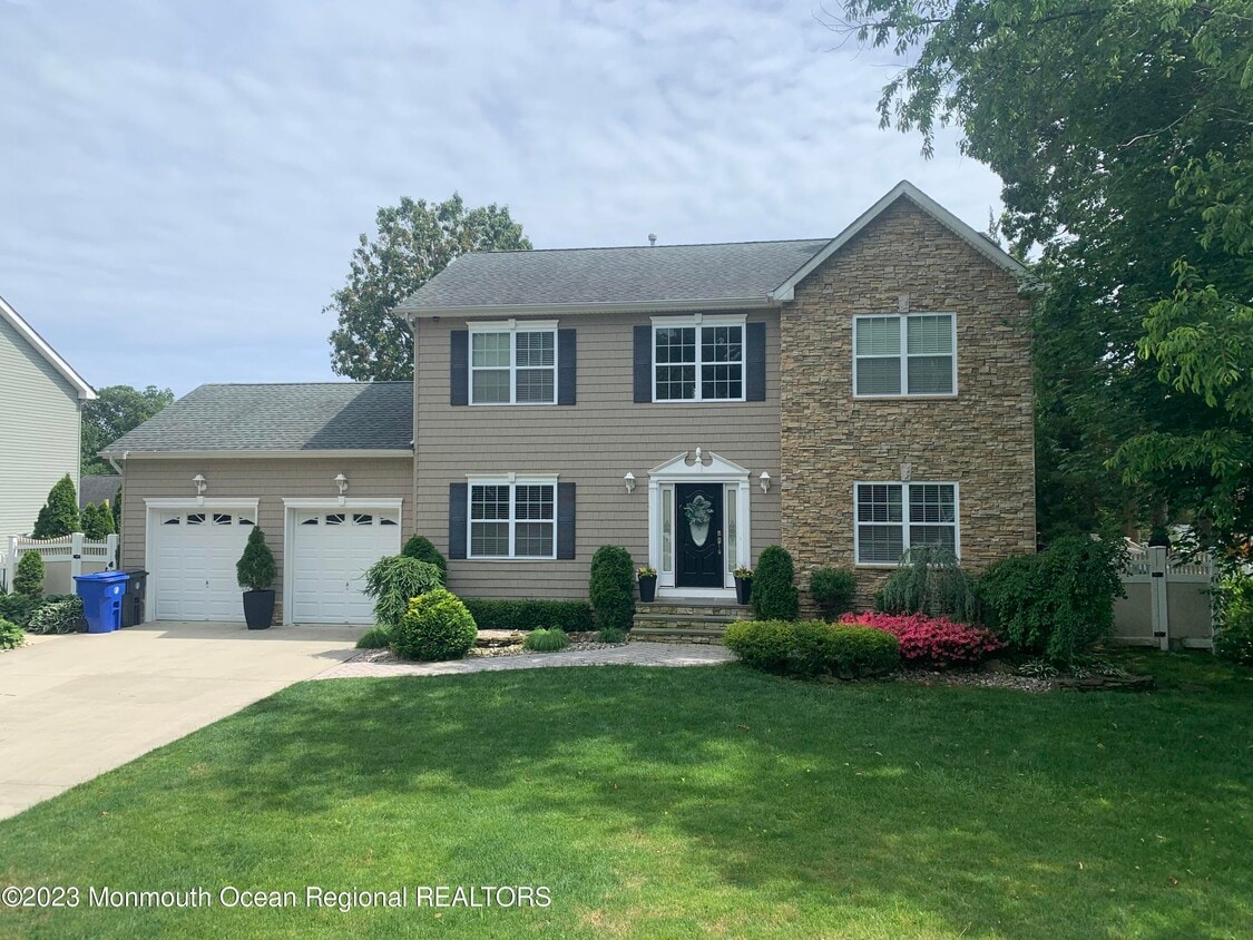 653 Nottingham Ct, Toms River, NJ 08753 House Rental in Toms River