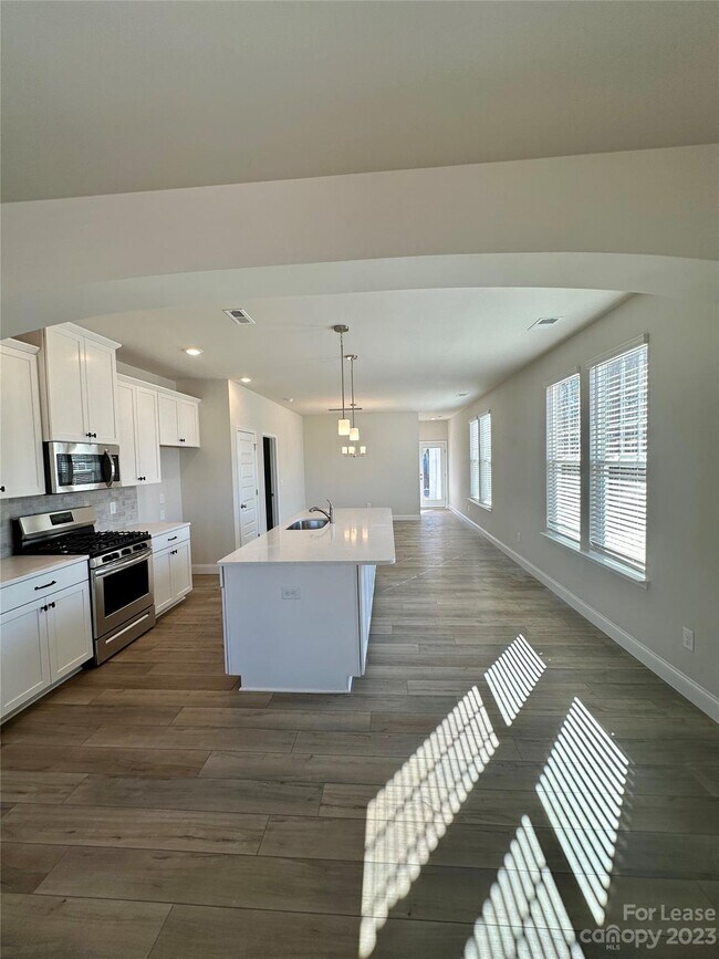 Building Photo - 9519 Pointer Rd