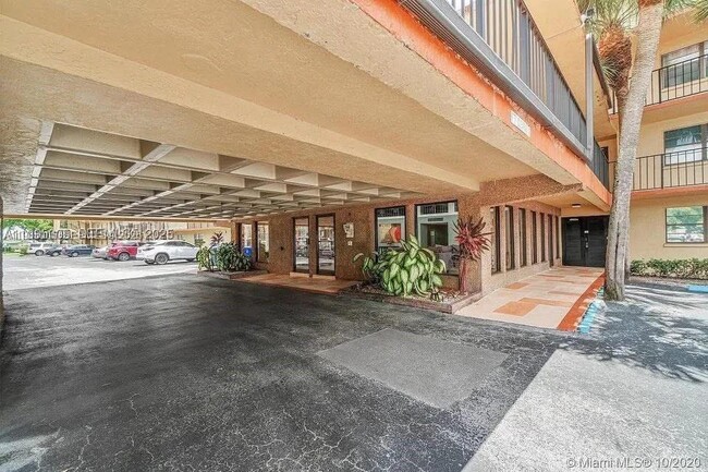Building Photo - 9440 SW 8th St