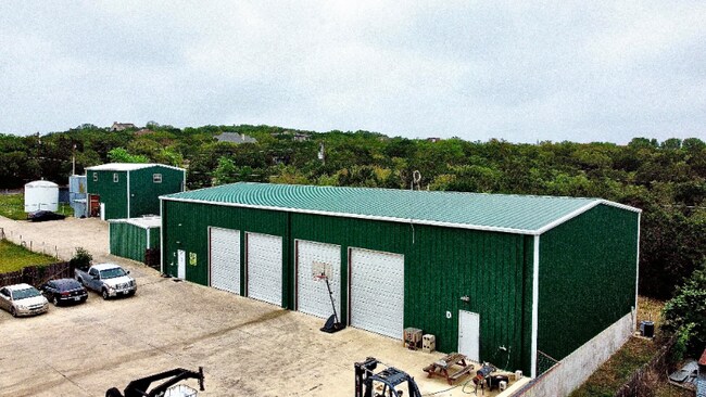 Foto del edificio - 10107 Signal Hill Rd