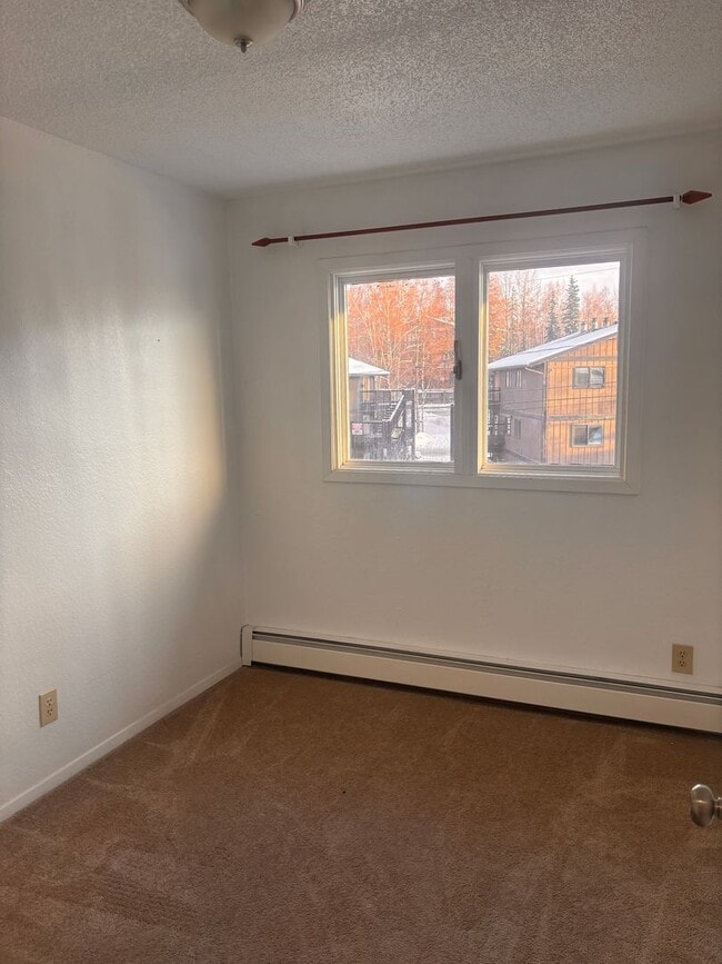 Building Photo - Two Bedroom East Anchorage Condo with Washer/Dryer Unit!