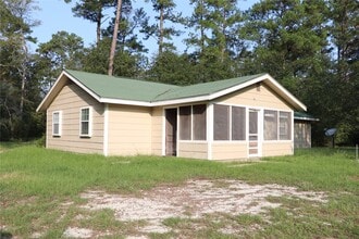 Building Photo - 20 White Oak Dr