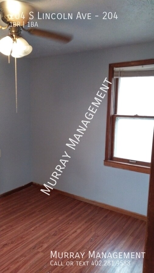 Building Photo - 204 S Lincoln Ave