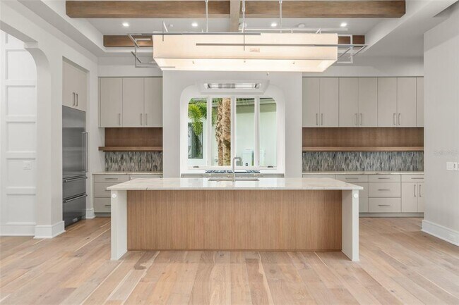 Building Photo - 4162 Grande Brick Lp