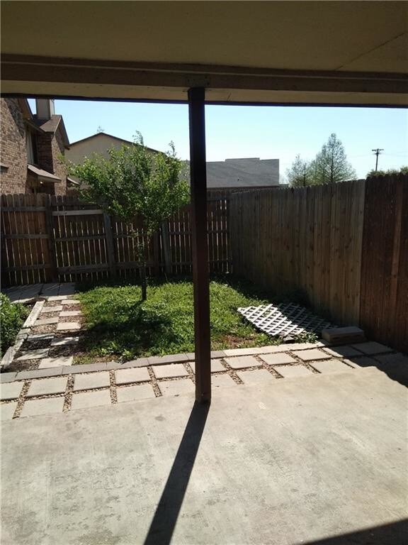 Building Photo - 801 Bluebonnet Dr