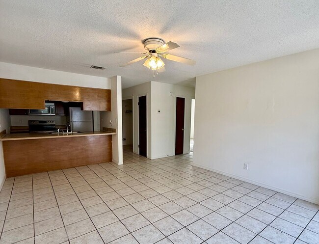 Foto del edificio - 513 Landview Dr