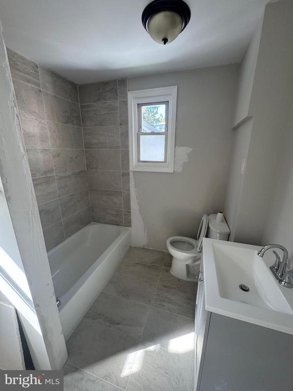 Foto del edificio - 1222 Linwood Ave