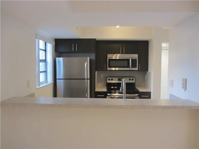 Building Photo - 18224 Mediterranean Blvd