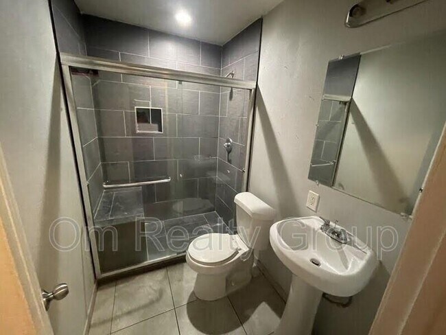 Foto del edificio - 3938 King St