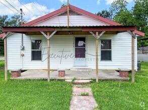 1413 Lovejoy St