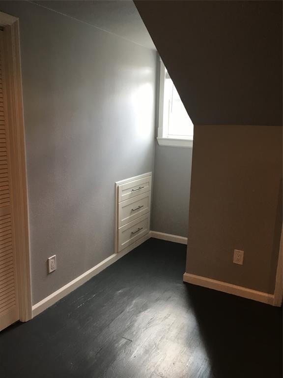 Building Photo - 6200 Victor St