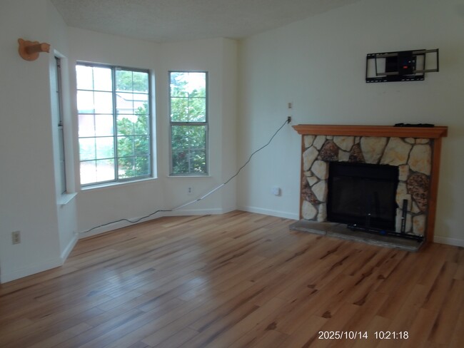 Foto del edificio - 1074 Beechwood St