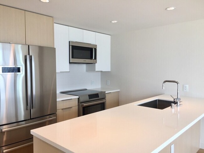 Foto del edificio - Kakaako: Ae'o - 2 Bed, 2 Bath Condo with one Parking
