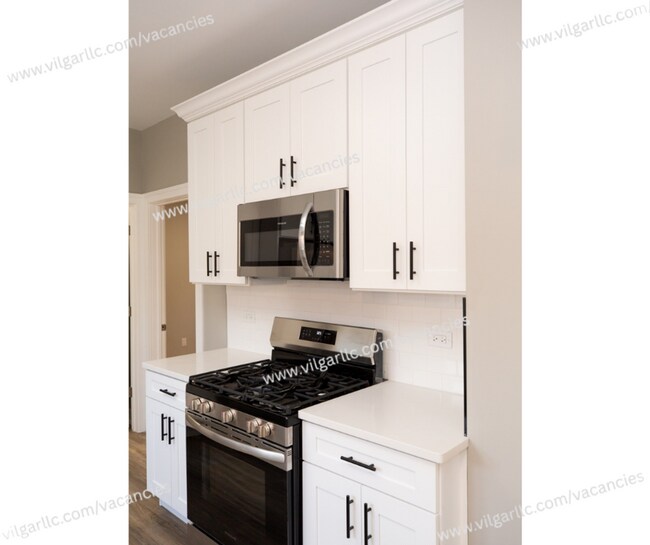 Foto del edificio - SPECIAL OPPORTUNITY – LARGE 6 BEDROOM RELATED-LIVING HOME