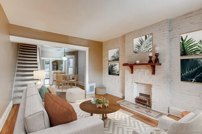 Foto del edificio - 557 N Logan St