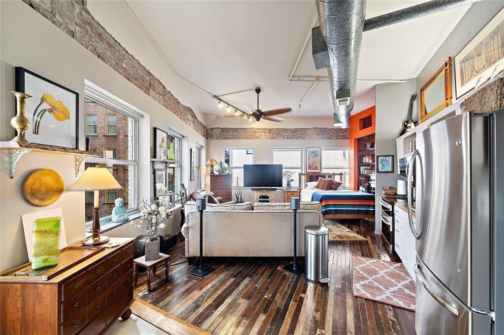 Foto principal - 705 Main St