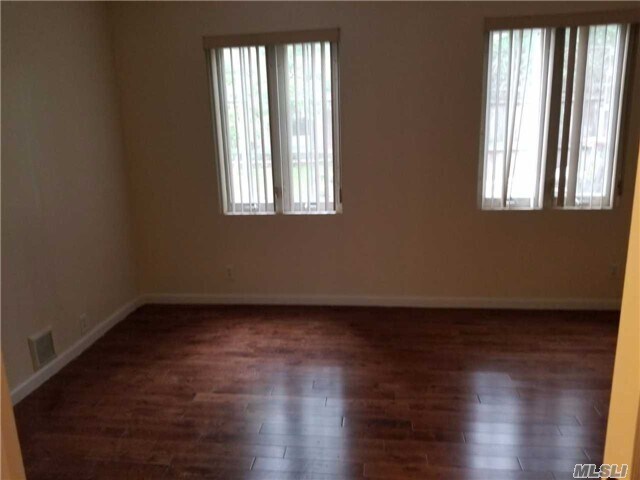 Building Photo - 31-25 Union St