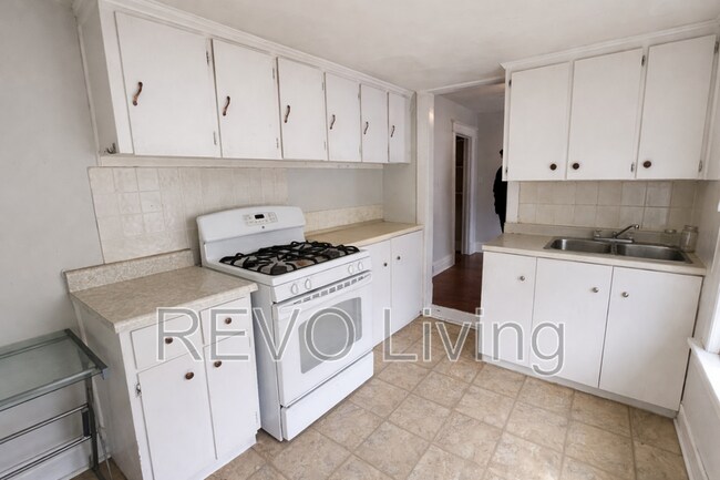 Photo du bâtiment - 49 Berryman Ave