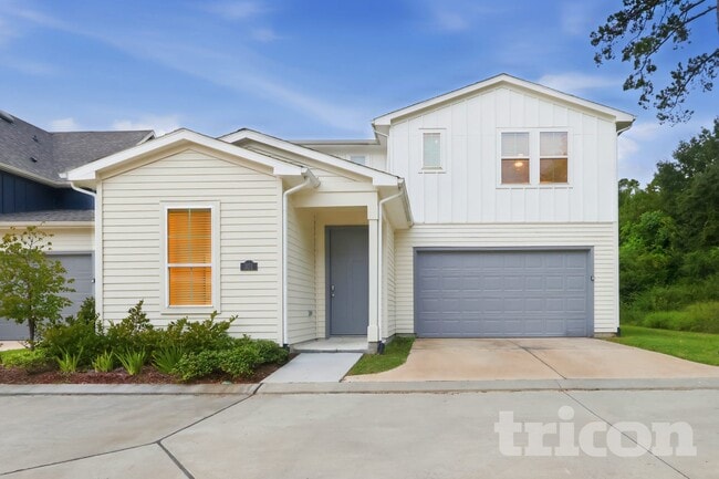 Building Photo - 9835 Willow Creek Commerce Dr
