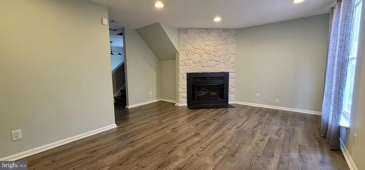 1802 Greenwood Dr, Lindenwold, NJ 08021 Townhome Rentals in