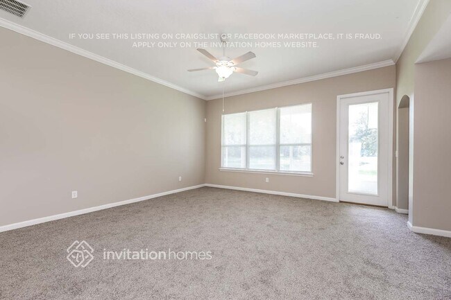 Building Photo - 11121 Apple Blossom Trail W
