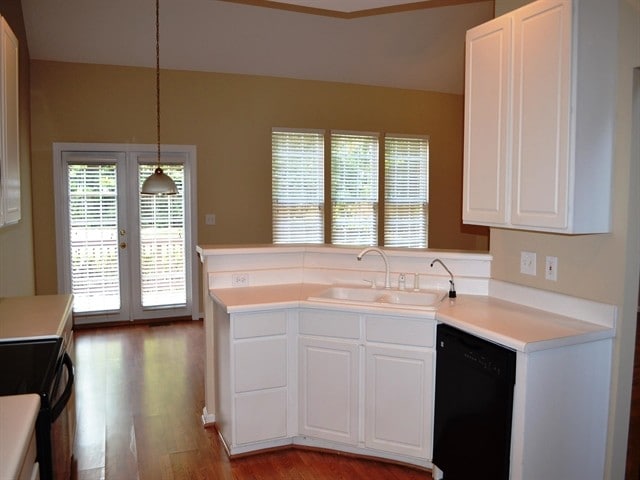Building Photo - 36 Halehaven Dr