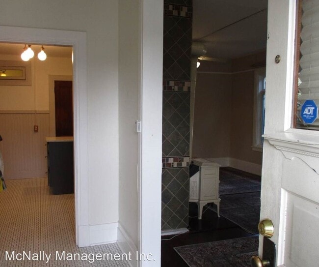 Building Photo - 3 br, 2 bath House - 803 N 2nd Street