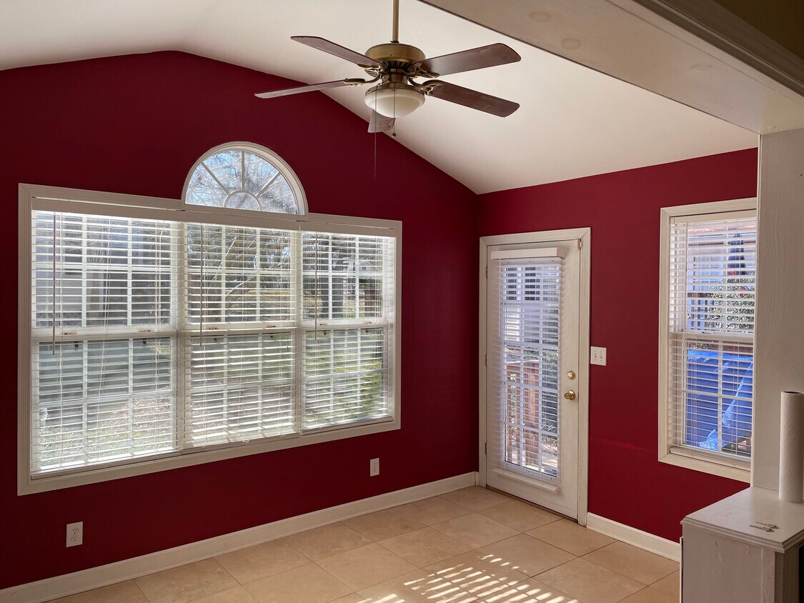 2932 Davis St SE Unit NA, Smyrna, GA 30080 Condo for Rent in Smyrna