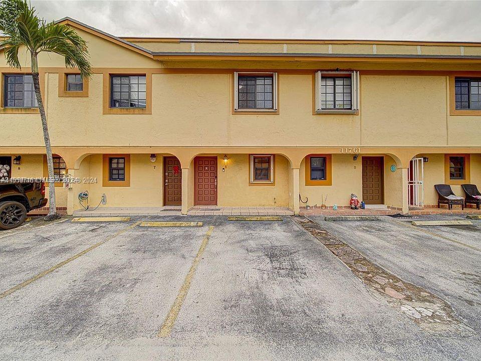 Primary Photo - 11765 SW 18th St