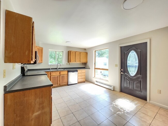 Building Photo - 116 Pine Trail