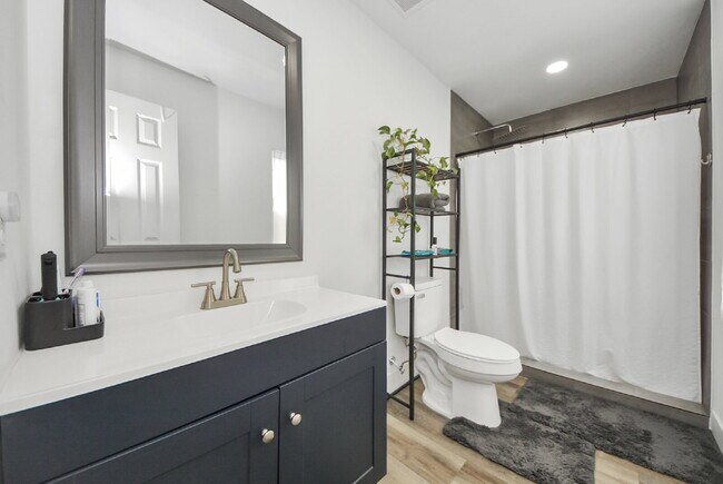 Foto del edificio - Historic Houston Charm with Modern Comfort Built In