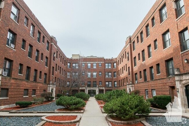 Building Photo - 2919 N Mildred Ave