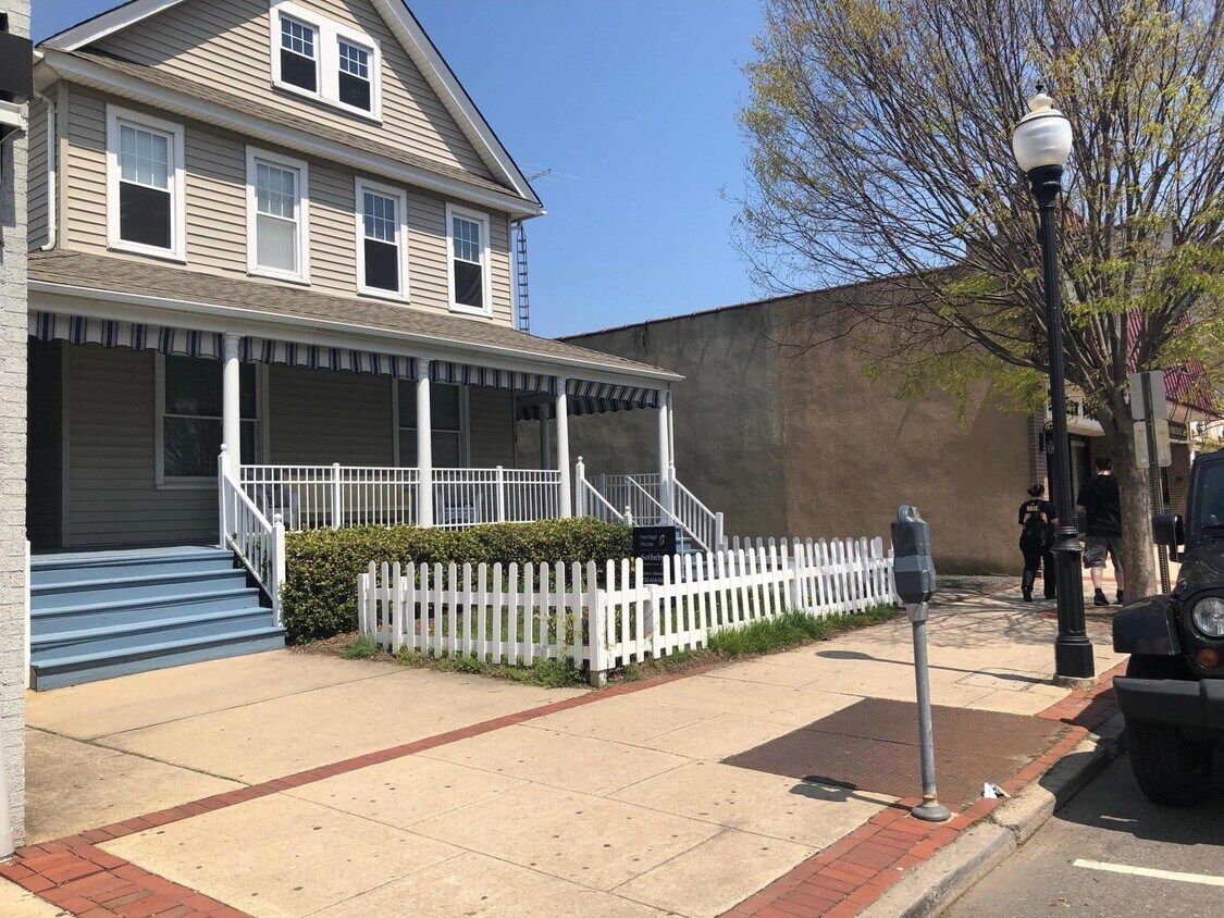 Foto principal - 48 Monmouth St