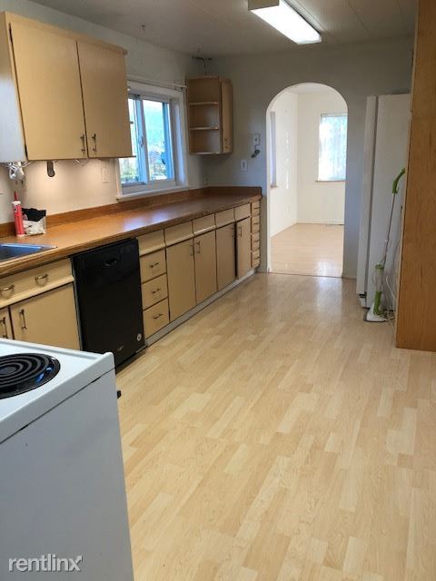 Building Photo - 3 br, 1.5 bath House - 123 E Blueberry A