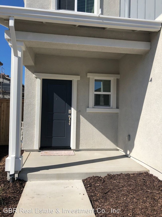 Foto del edificio - 5 br, 2.5 bath House - 3040 Welton Circle