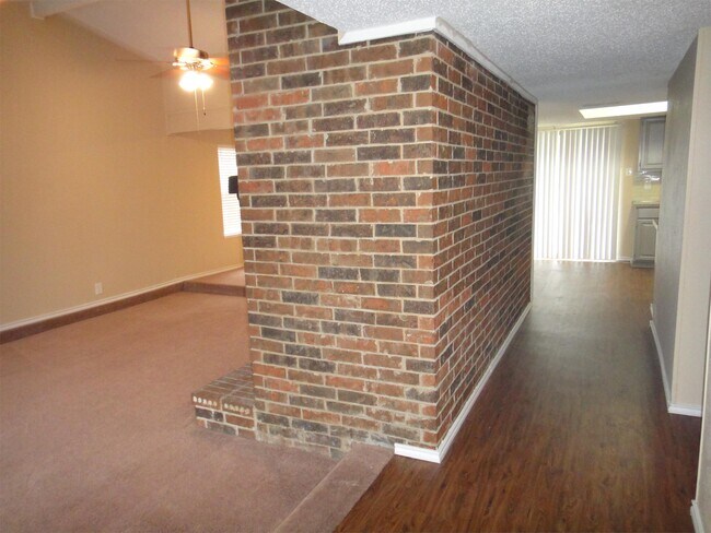 Building Photo - 5710 Galaxie Rd