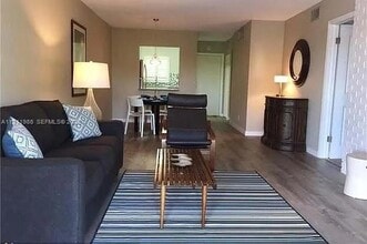 Building Photo - 1752 NW 3rd Terrace