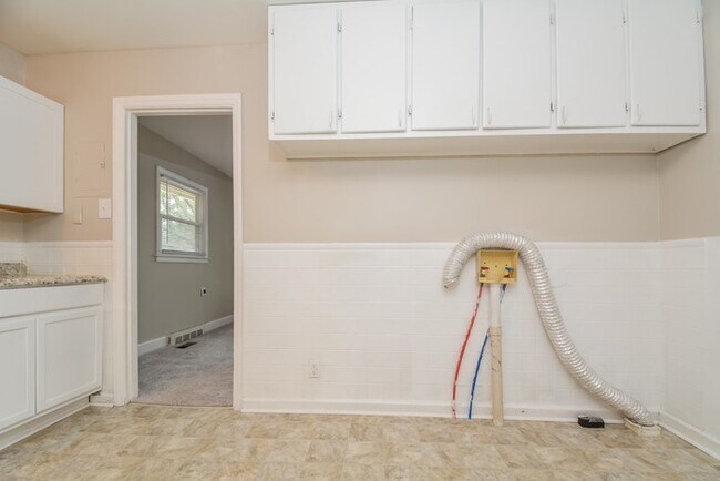 Foto del edificio - 927 S Plum St