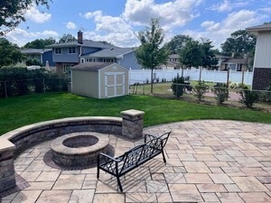 Building Photo - 807 Crabtree Dr
