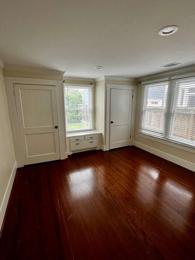 Foto del edificio - 1116 Woodland St