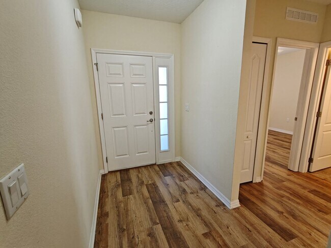 Foto del edificio - Charming & Modern 3-Bedroom Home with Brig...