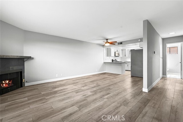 Foto del edificio - 4229 W Rosecrans Ave
