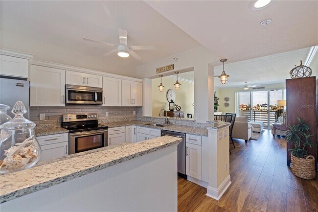 Foto del edificio - 7902 Sailboat Key Blvd S