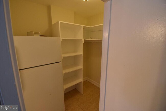 Building Photo - 1121 Arlington Blvd