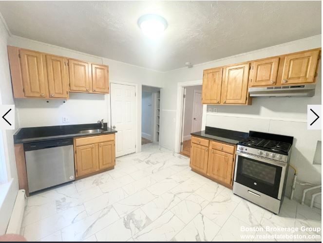 Primary Photo - 22 Howell St