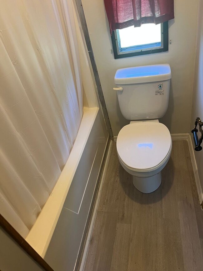 Foto del edificio - 5950 Navajo Trail