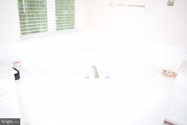 Building Photo - 10060 Orland Stone Dr