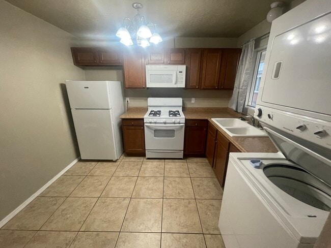 Kitchen with Washer and Dryer - 1128 Florida St SE